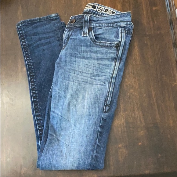 Rock revival Tara Skinny - Picture 2 of 3